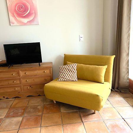 Gites & Chambres D'Hotes Peyrecout Laparrouquial 外观 照片