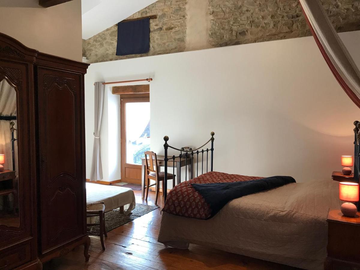 Gites & Chambres D'Hotes Peyrecout Laparrouquial 外观 照片