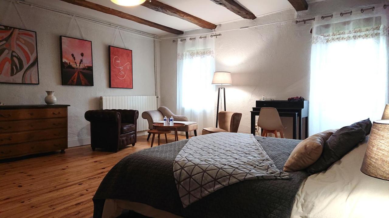 Gites & Chambres D'Hotes Peyrecout Laparrouquial 外观 照片