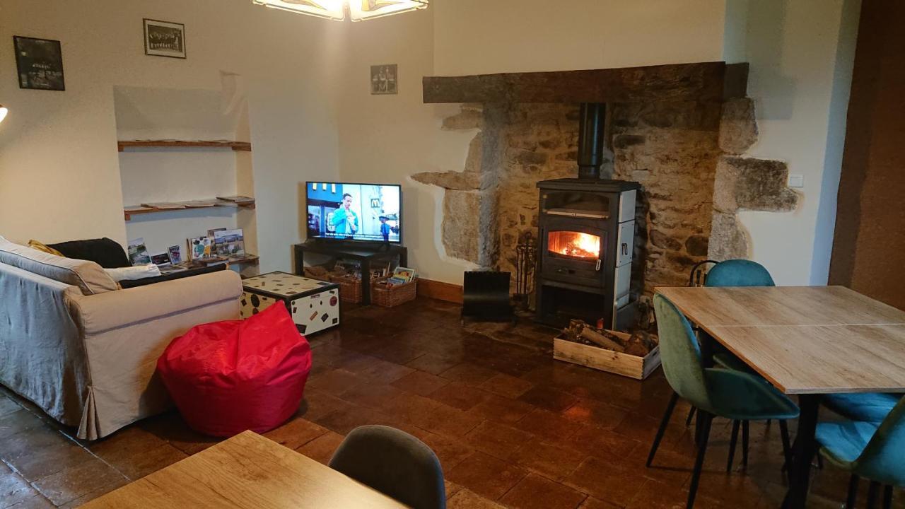 Gites & Chambres D'Hotes Peyrecout Laparrouquial 外观 照片