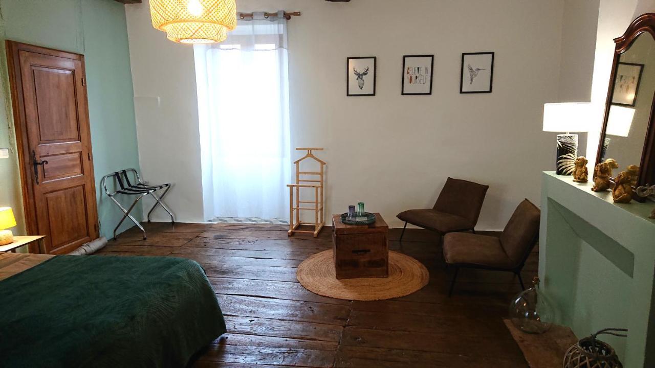 Gites & Chambres D'Hotes Peyrecout Laparrouquial 外观 照片