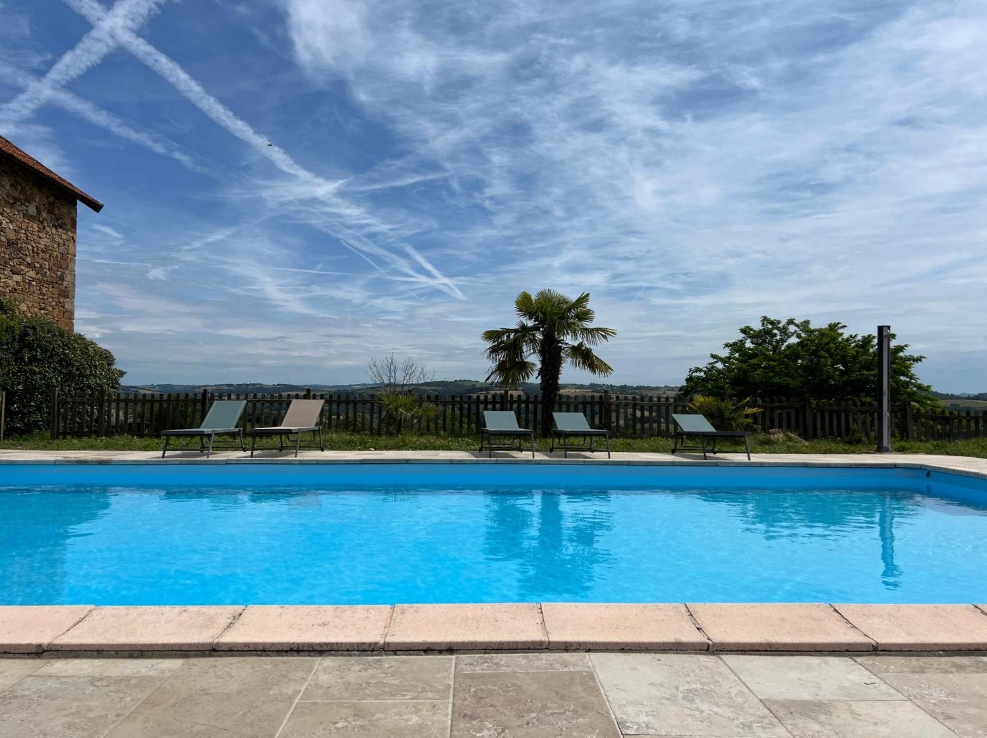 Gites & Chambres D'Hotes Peyrecout Laparrouquial 外观 照片