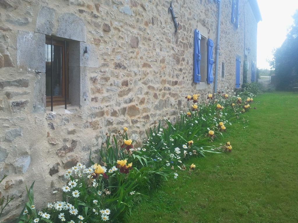 Gites & Chambres D'Hotes Peyrecout Laparrouquial 外观 照片